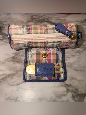 Coach tee holder/divot tool and ball holder